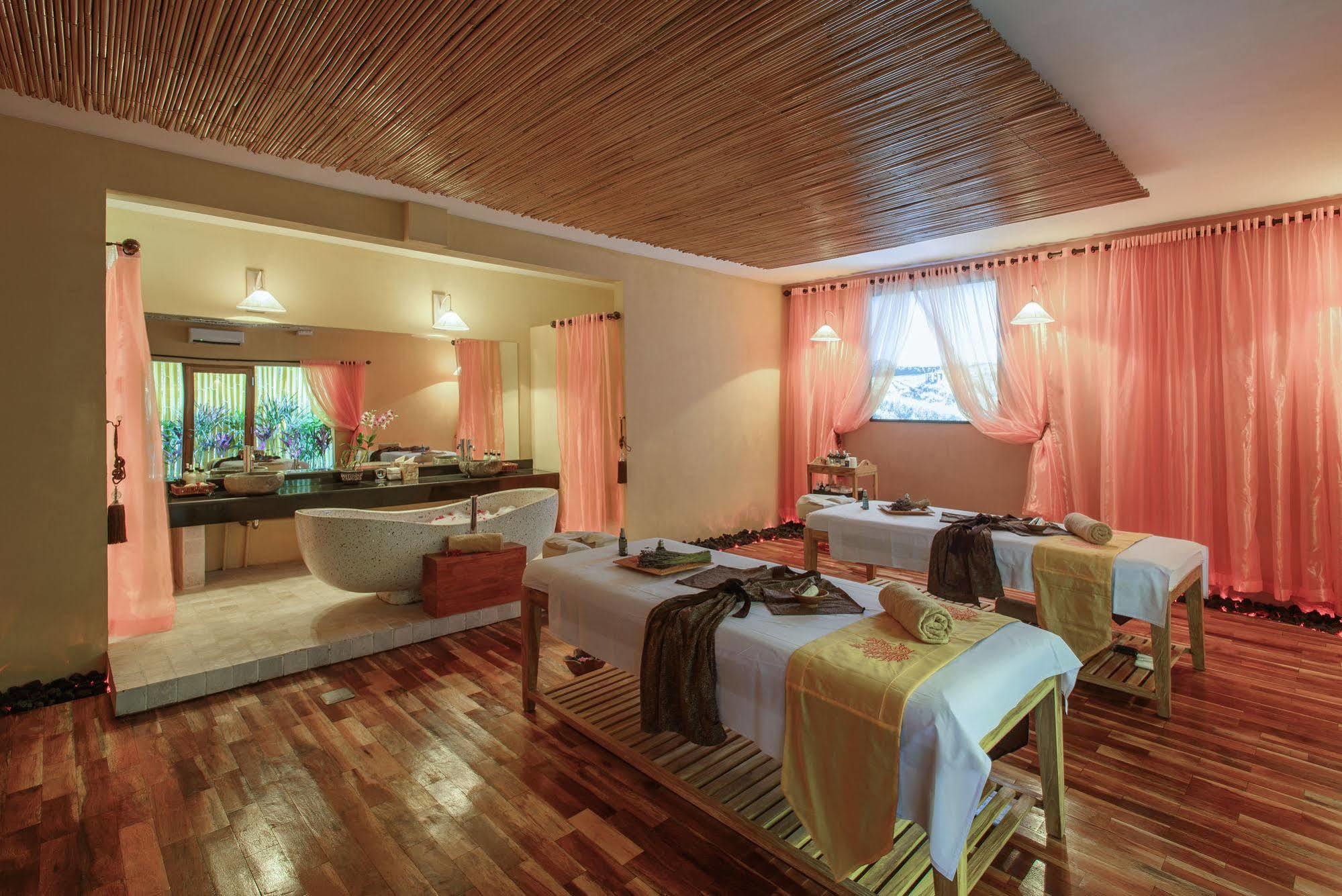Hotel Sky Seminyak (Bali)