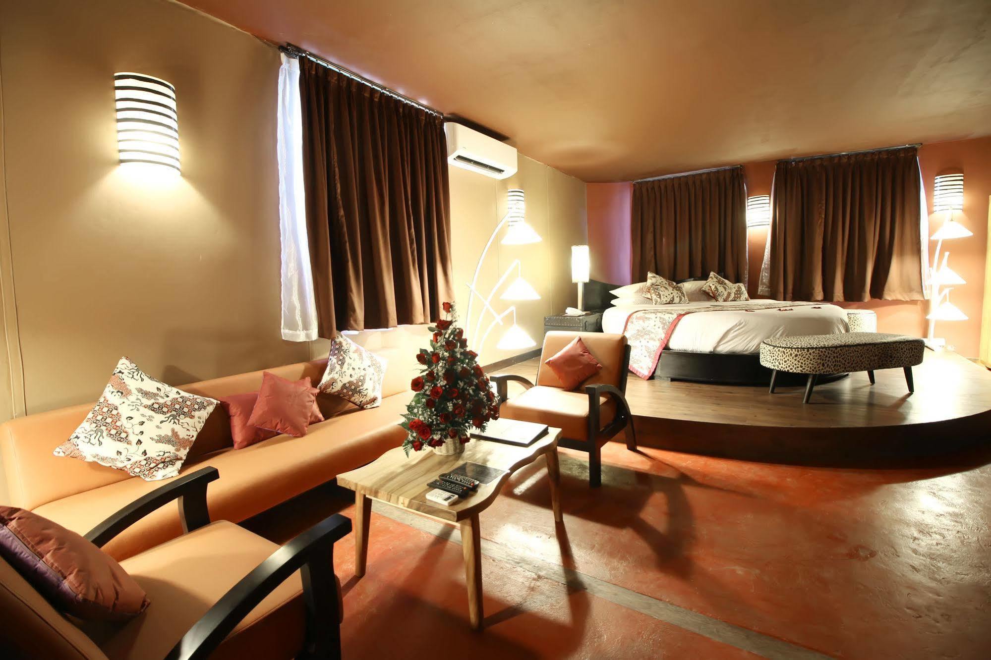Sky Hotel
