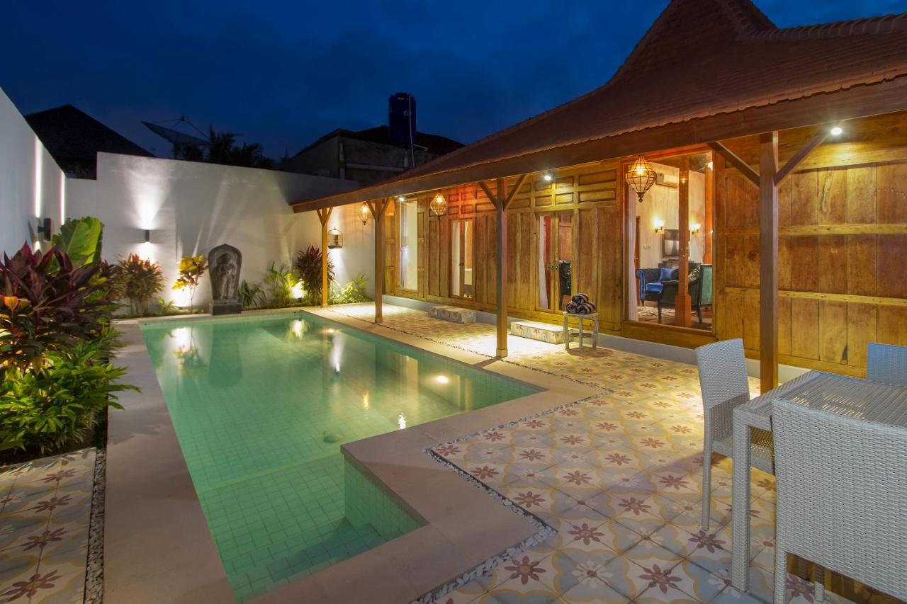 Vila Joglo Jagat Seminyak (Bali)