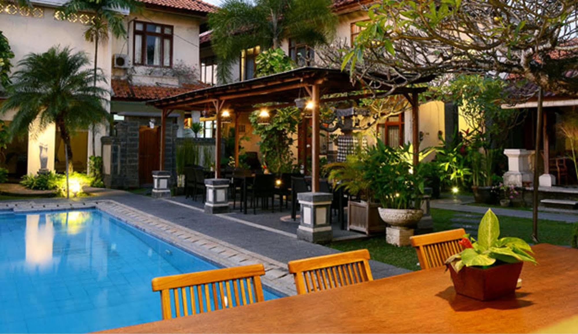 Bunga 3* Seminyak (Bali)