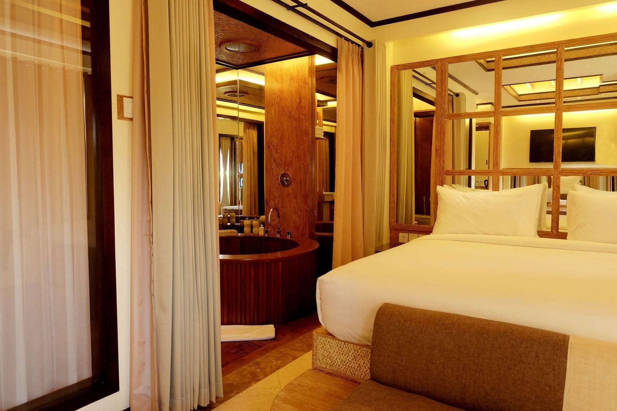 Paditeras Boutique 4*