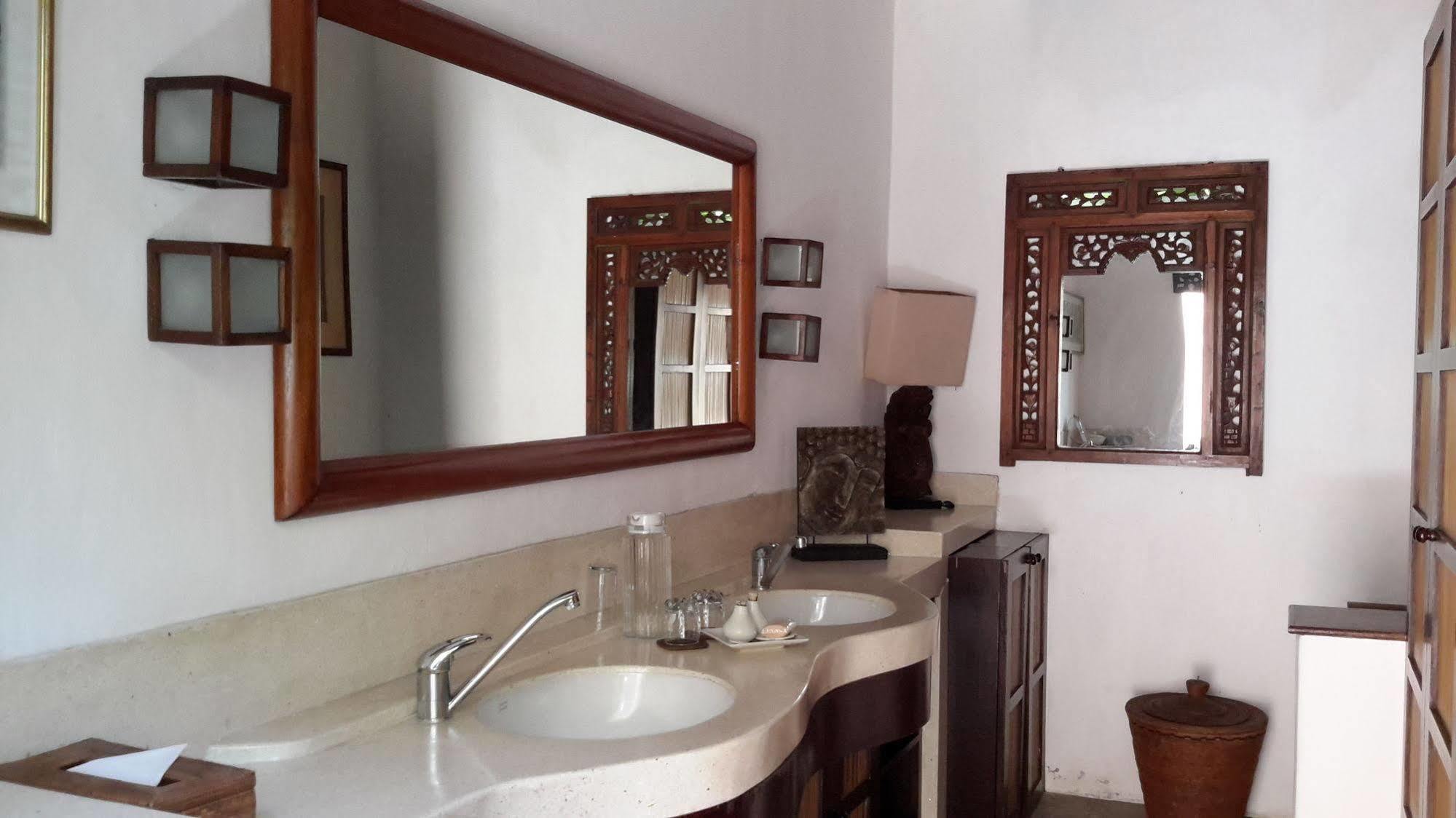 Plawa Asri * Seminyak (Bali)