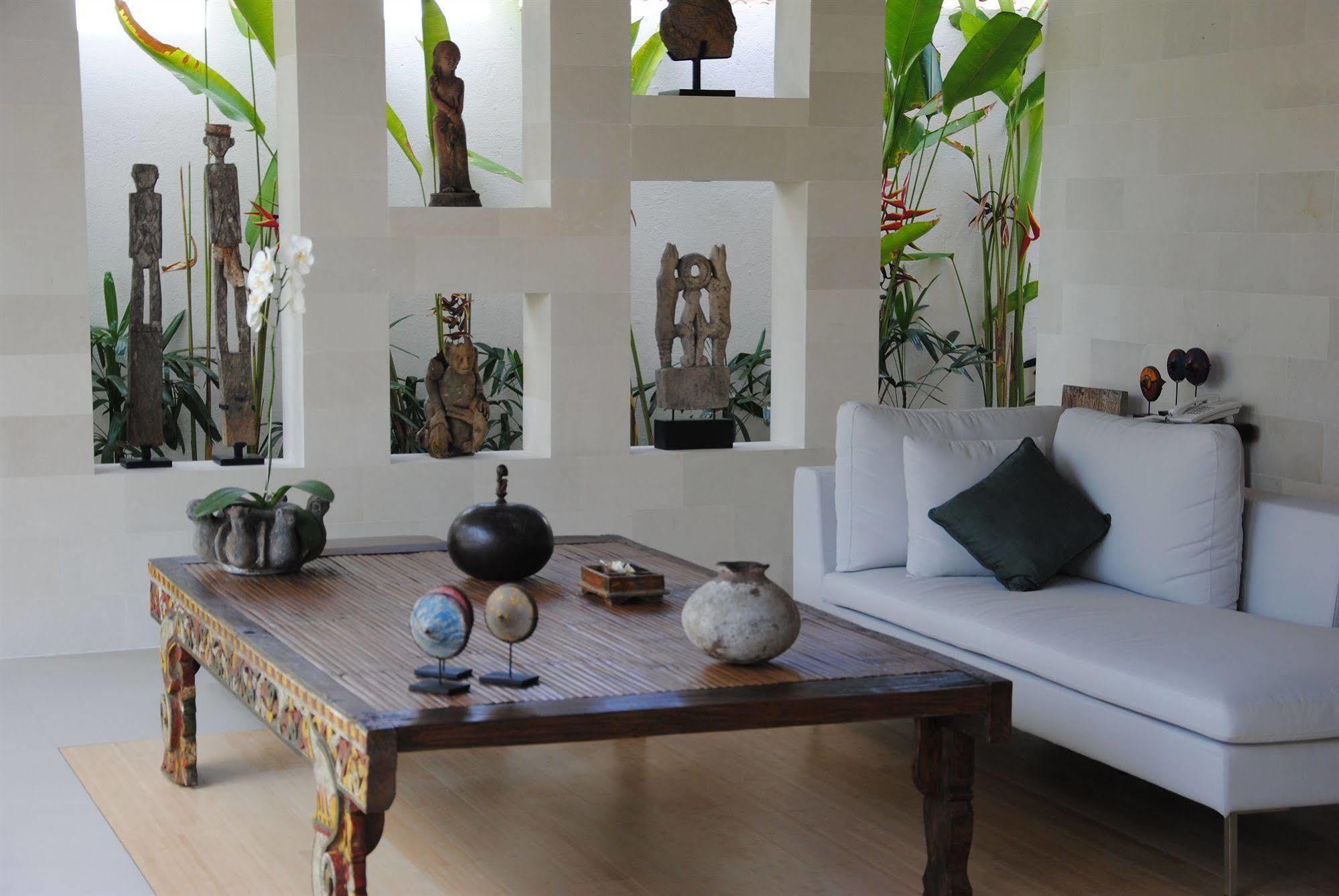 Bali Asri Batubelig Villa