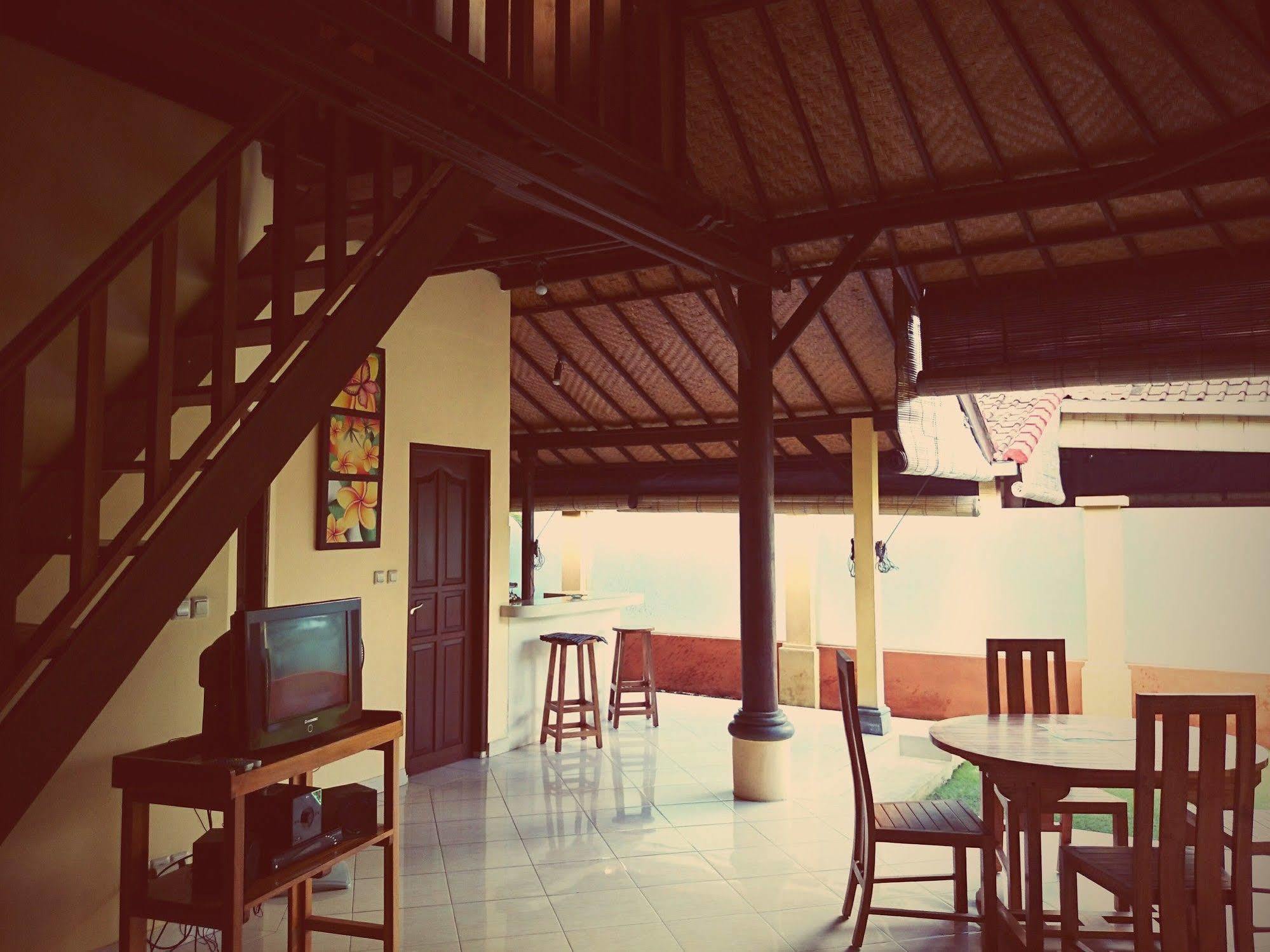 Alizee Villa *