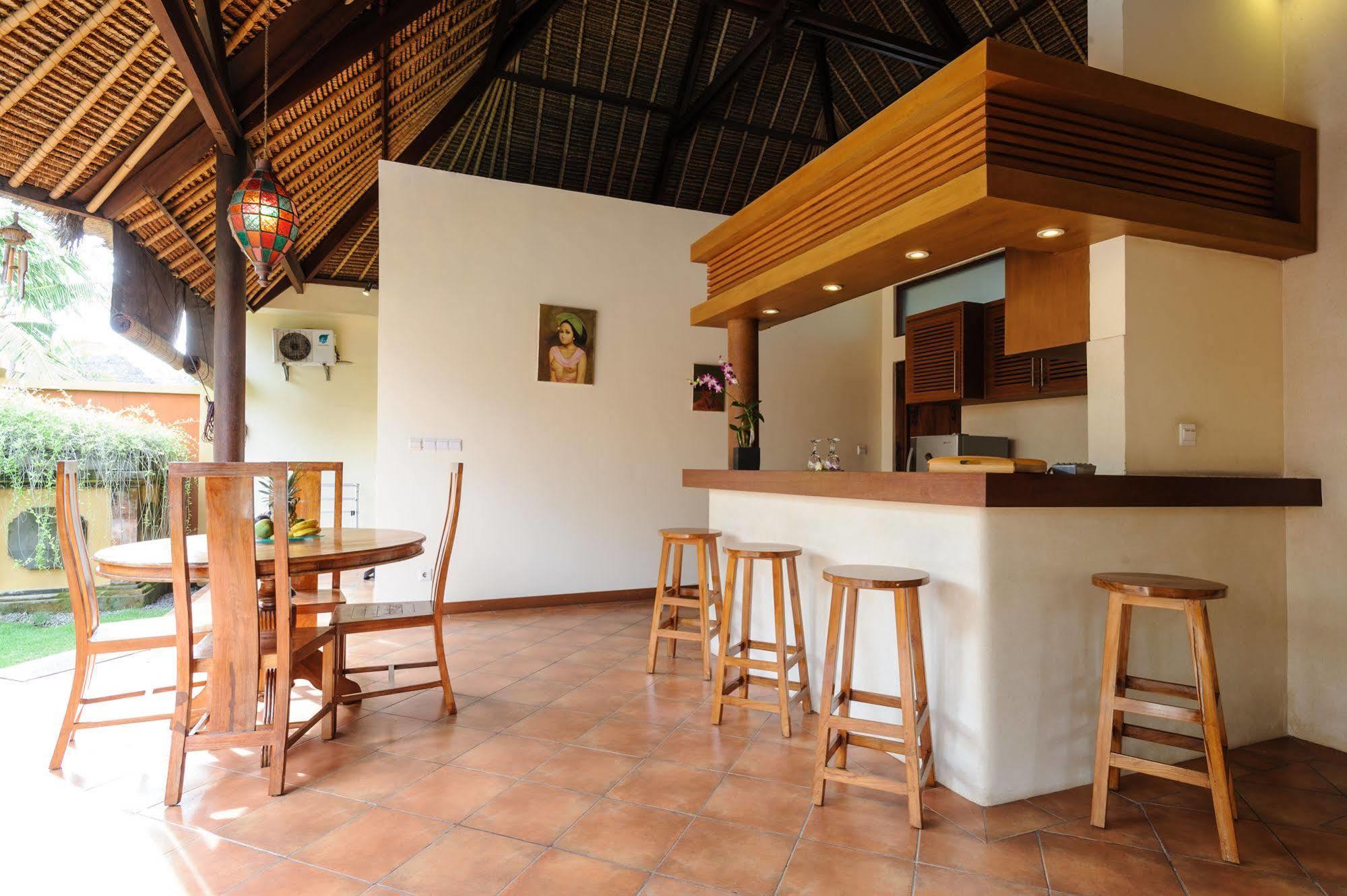 Alizee Villa *