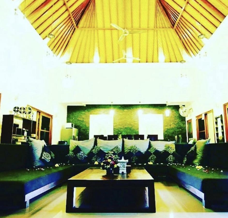 Besar Biệt thự Seminyak (Bali)