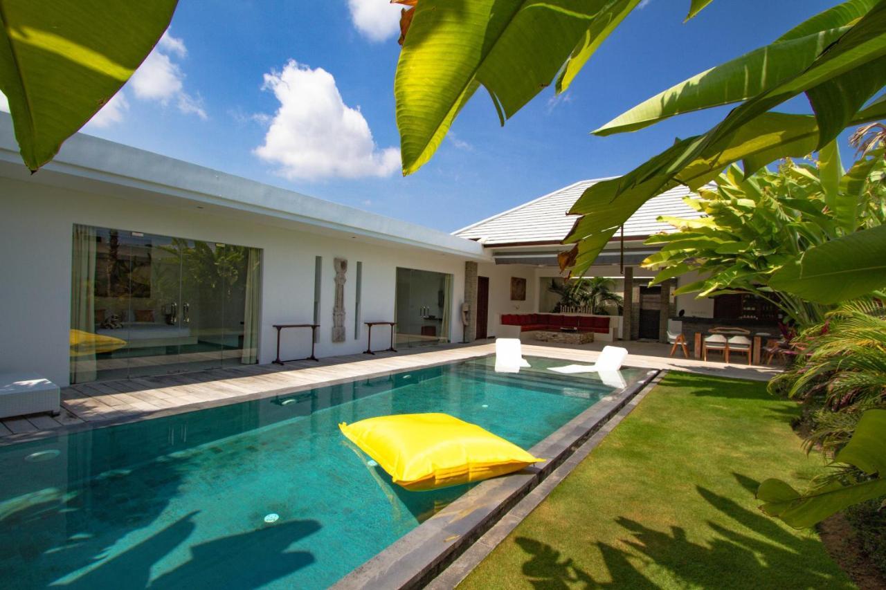 Saha - Elegant 3-bedroom In * Seminyak (Bali)