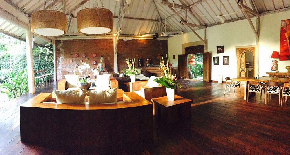 Taman percutian Karisa Boutique