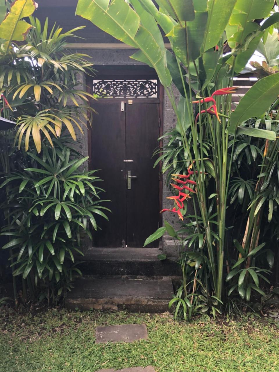 Ariana Seminyak (Bali)