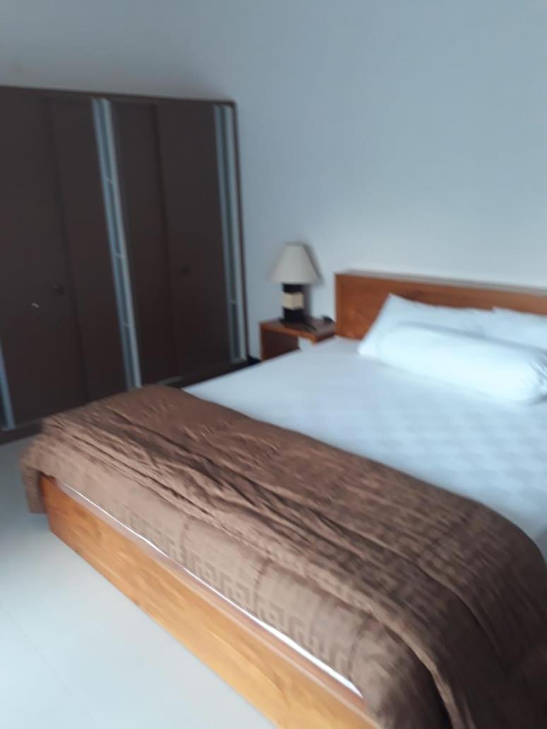 Pousada Kamar Madu *