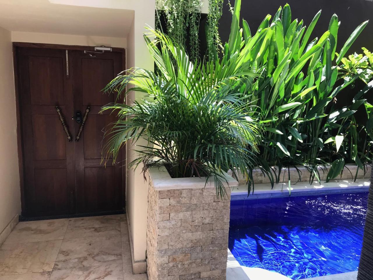 Anyelir * Seminyak (Bali)