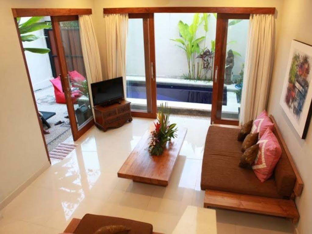 Anyelir * Seminyak (Bali)