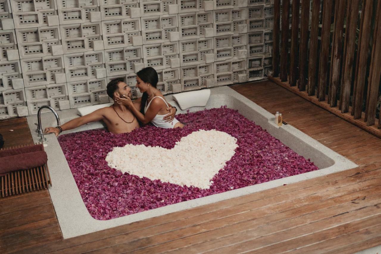 Berry Romantic Villa