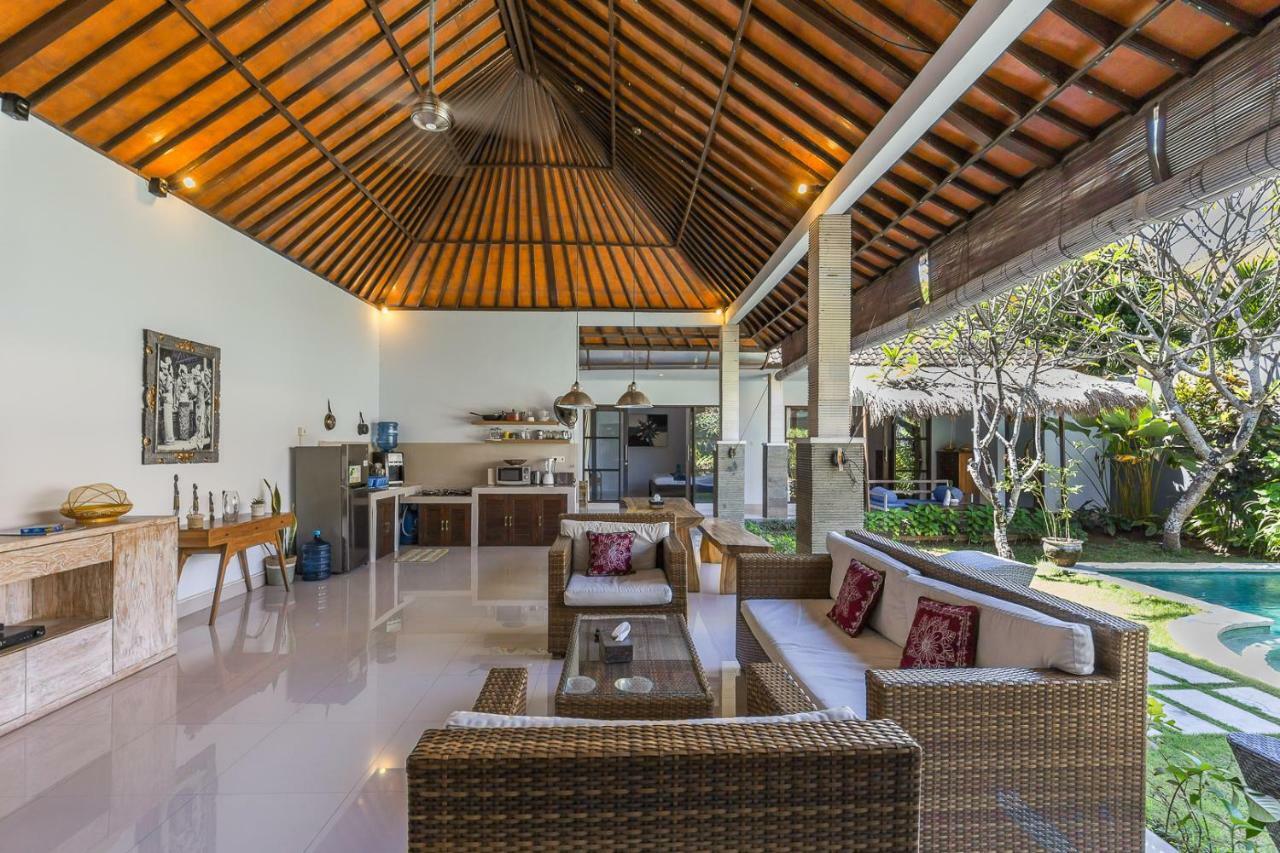 Charming 3 Bedroom In Oberoi *