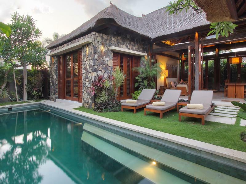Suar Villa
