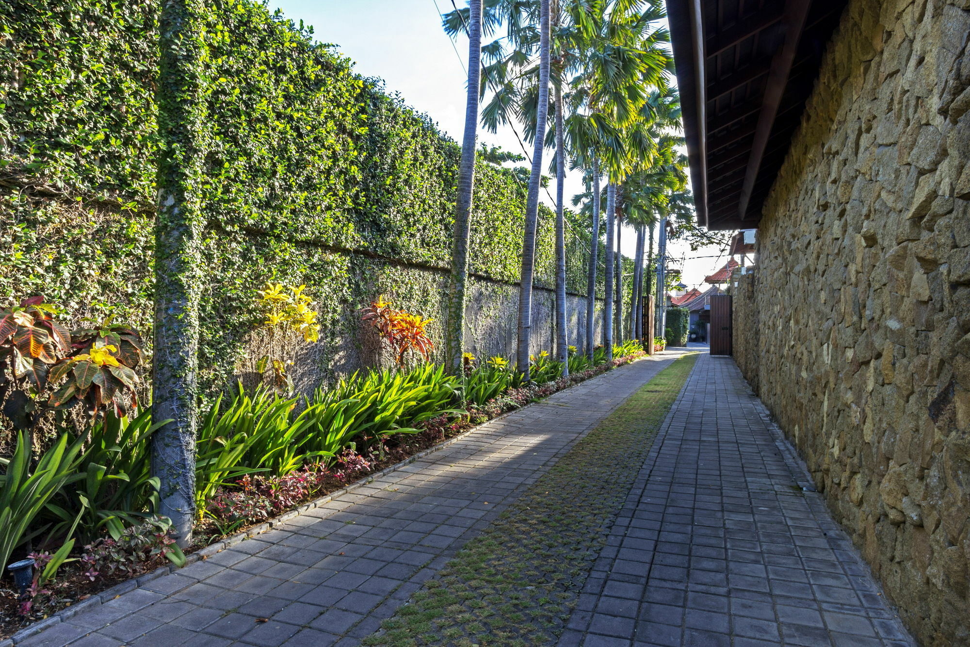 Suar Villa Seminyak (Bali)