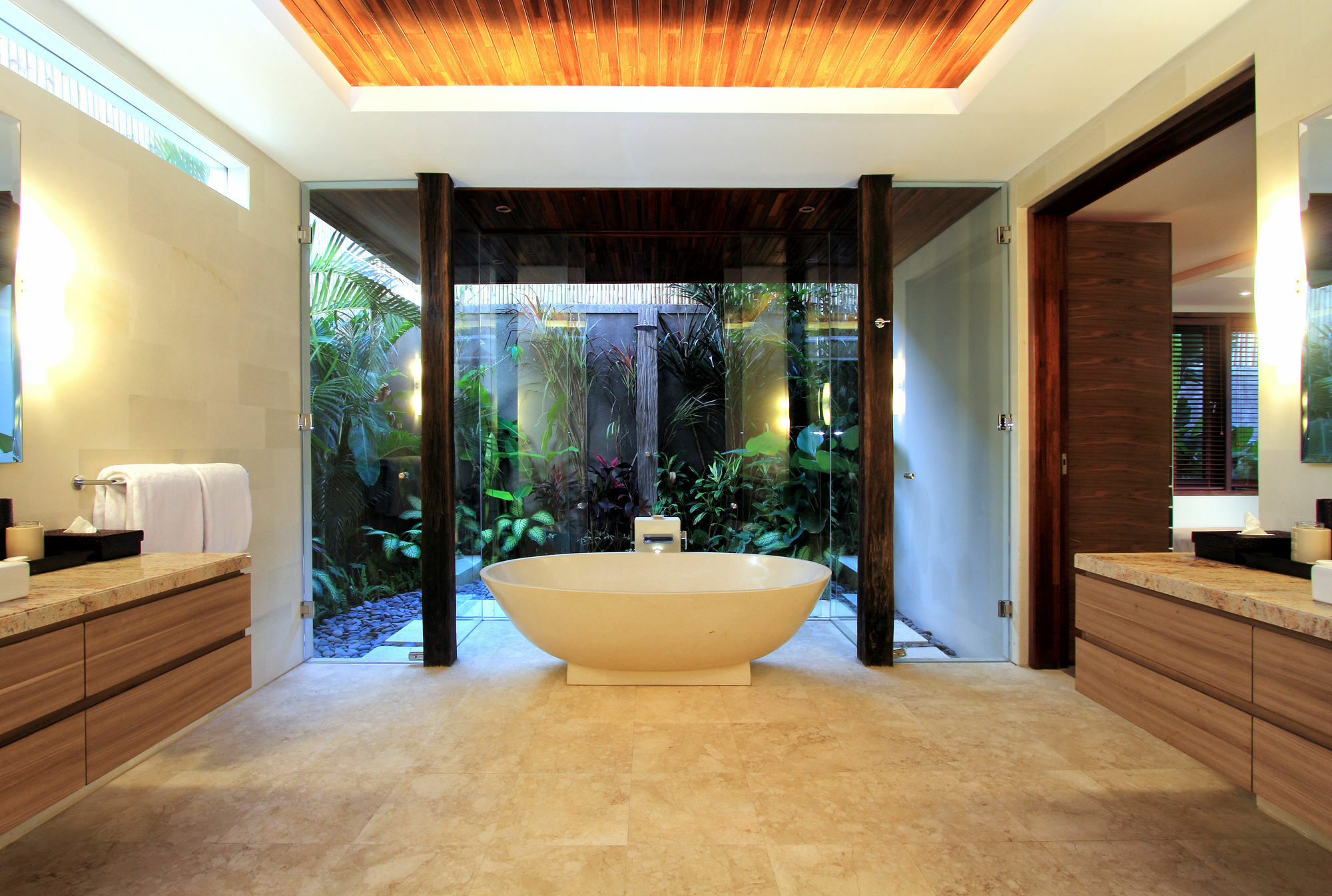 Suar * Seminyak (Bali)