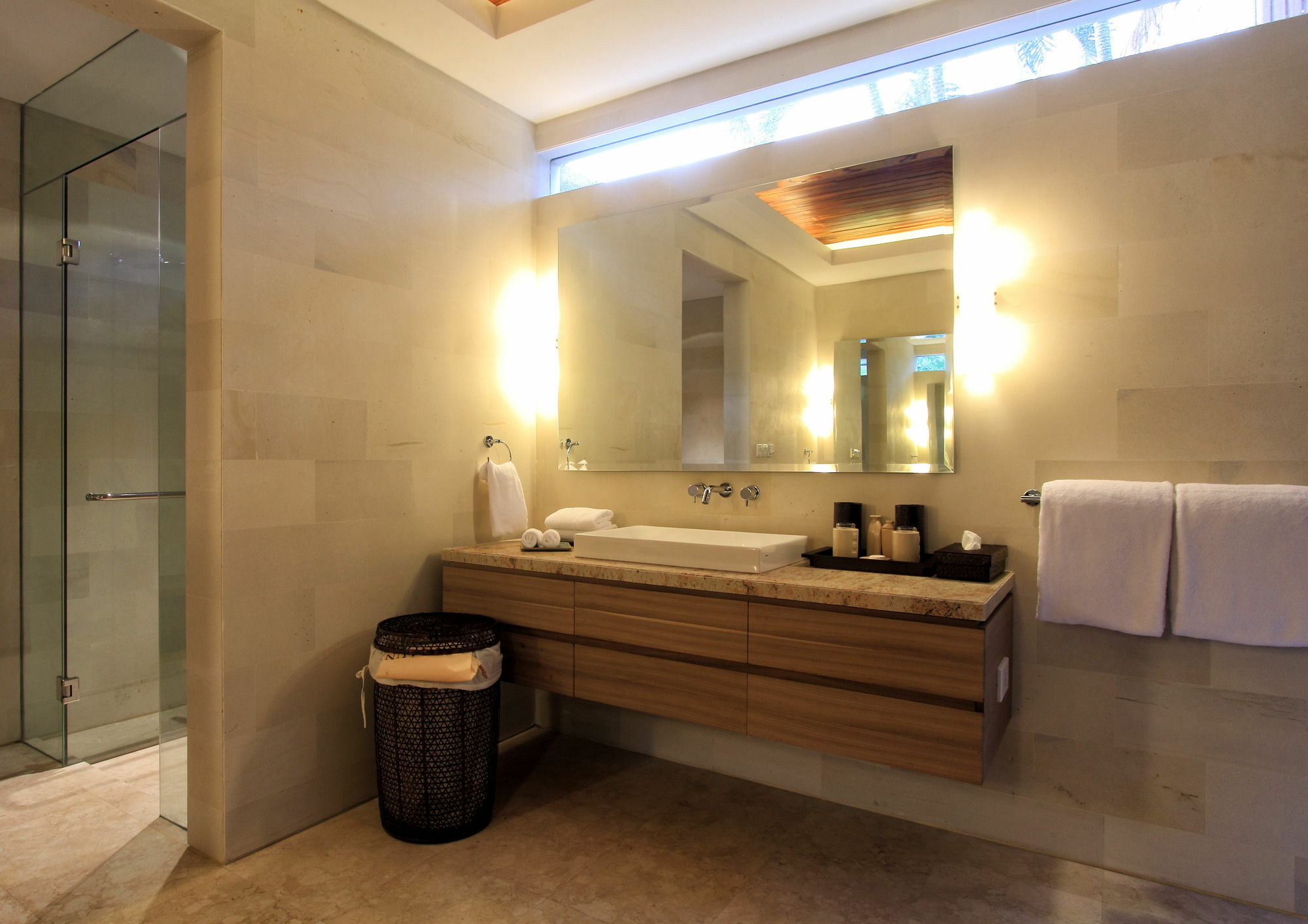 Suar Villa Seminyak (Bali)