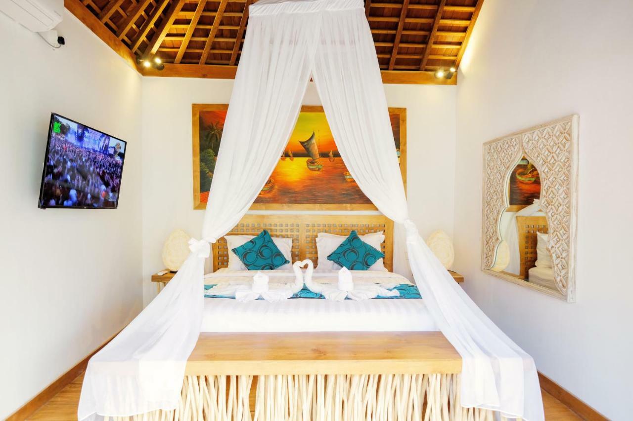 The Secret Jungle Villa *