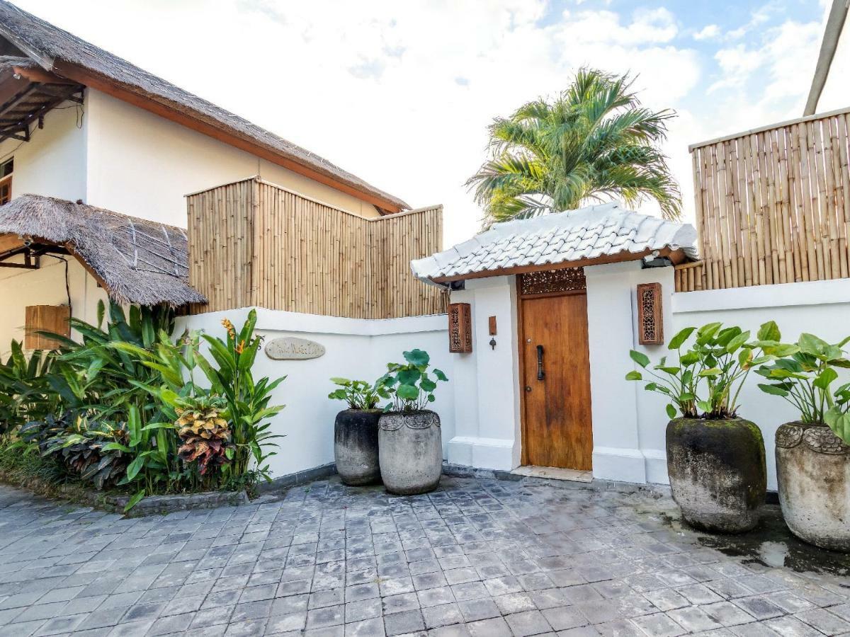 Charming And Tropical 3-br In * Seminyak (Bali)