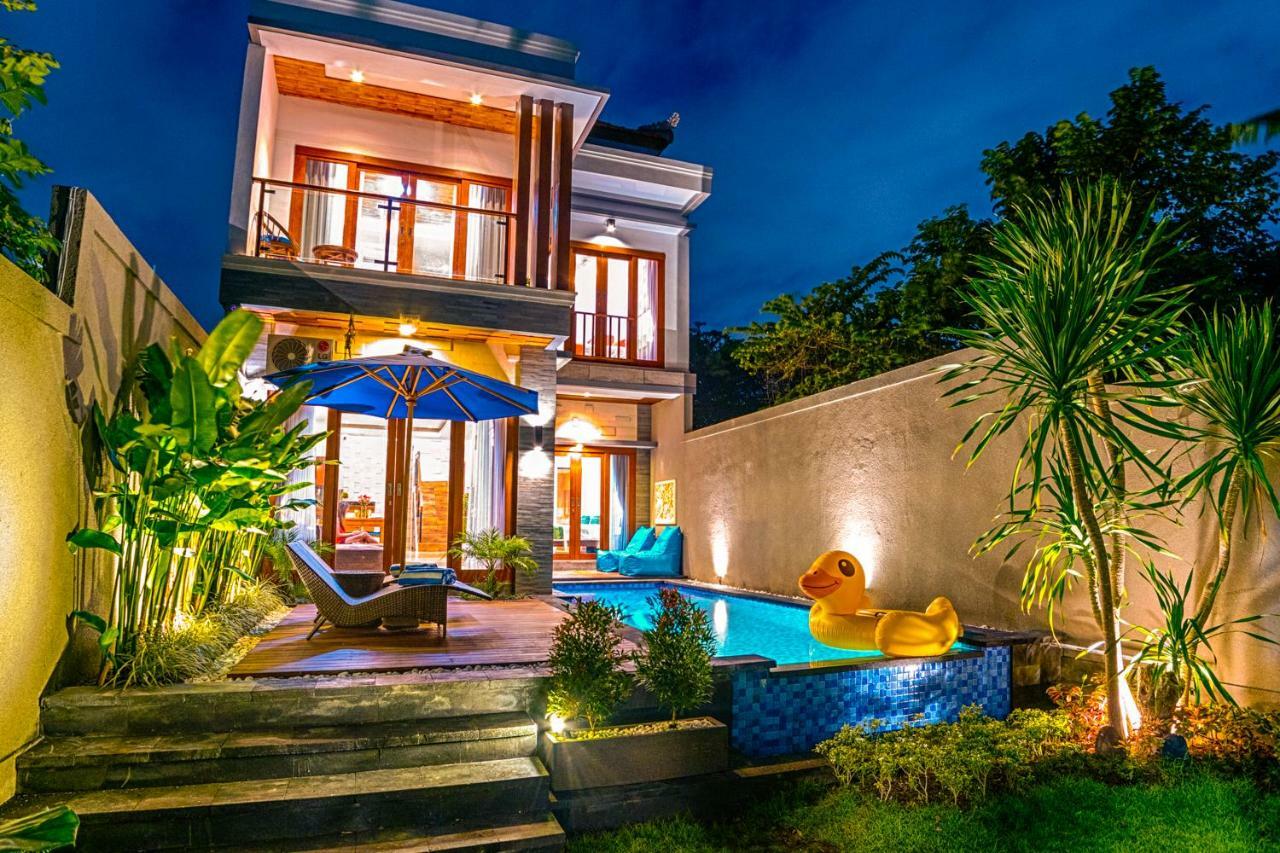 Caitlyn * Seminyak (Bali)