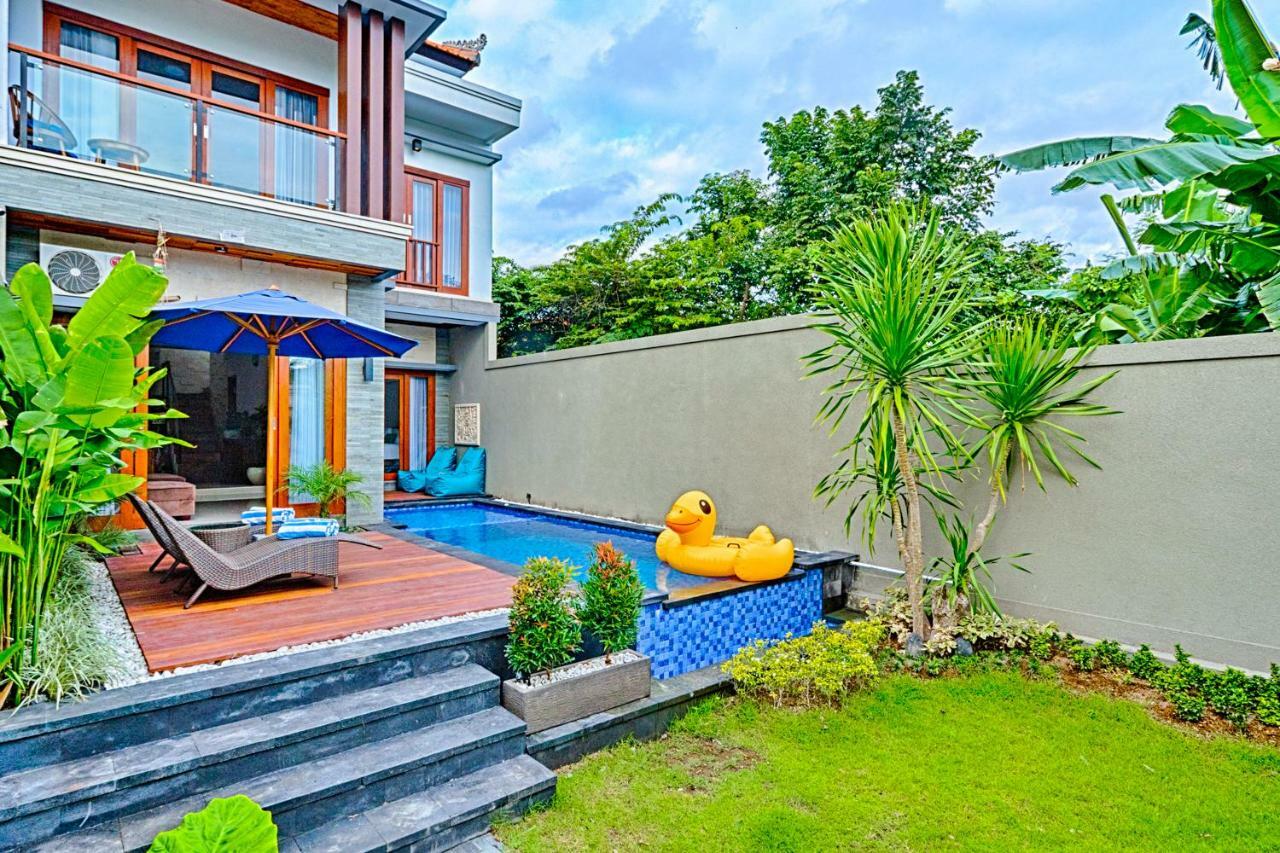 Caitlyn * Seminyak (Bali)
