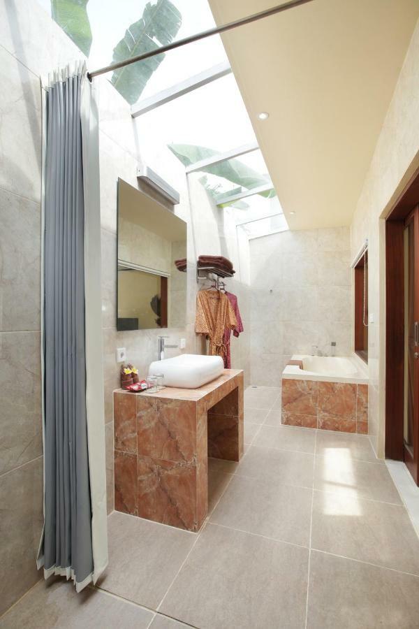 Chambertin Seminyak (Bali)