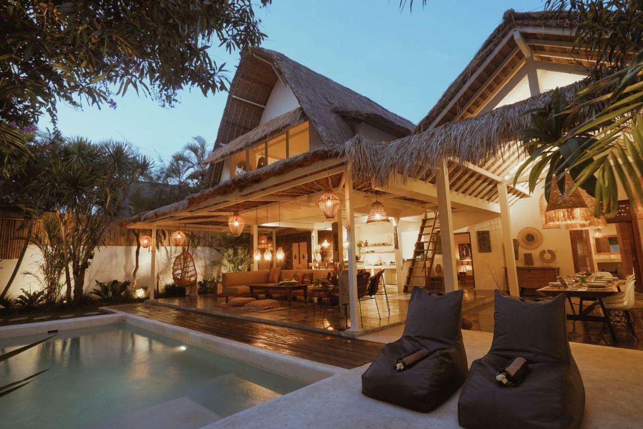 Oma - A Tropical Sanctuary Of *