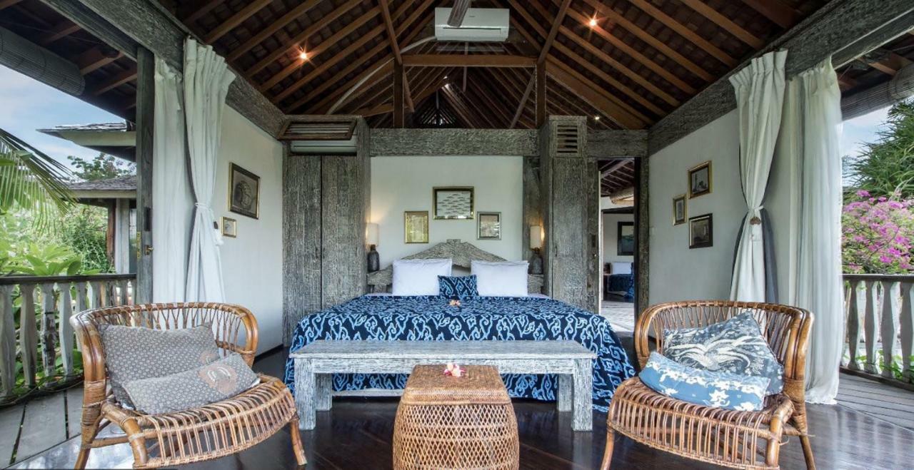 Villa Phinisi - Seminyak (Bali)