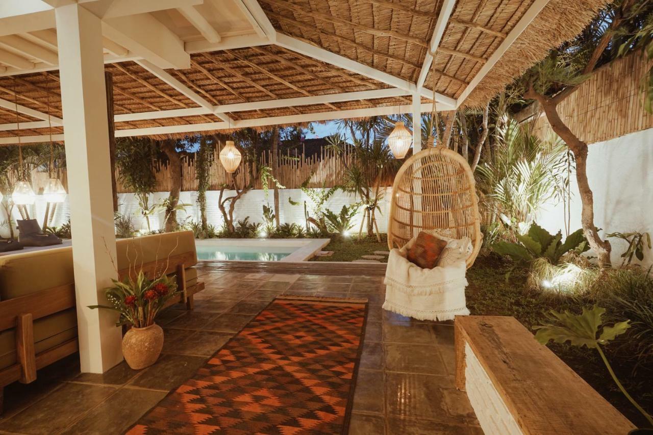Oma - A Tropical Sanctuary Of *
