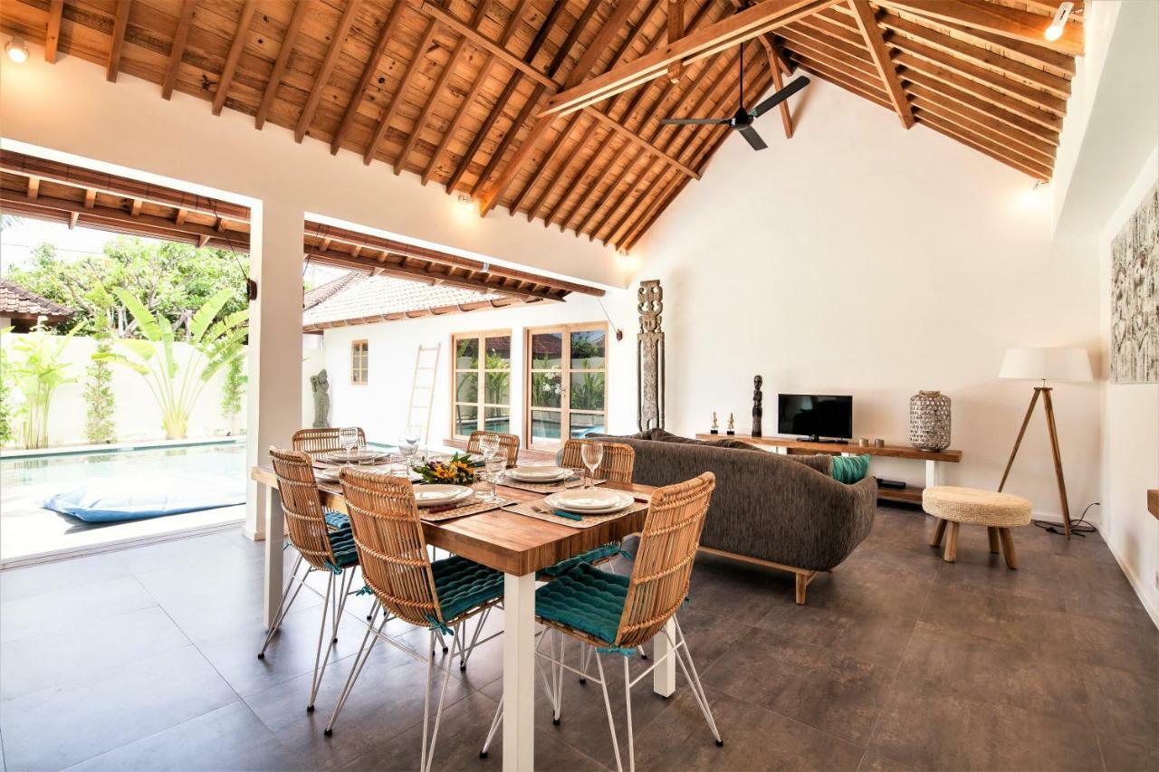 Villa 2br Private Pool In Oberoi, 5min To