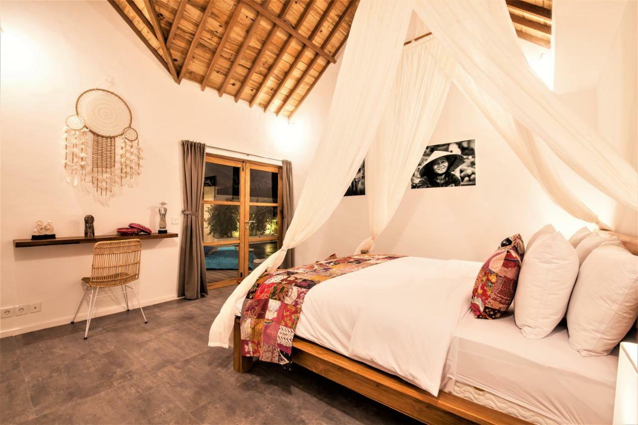 Villa 2br Private Pool In Oberoi, 5min To *
