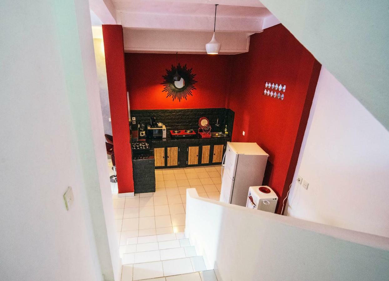 Villa Black & Red Seminyak (Bali)