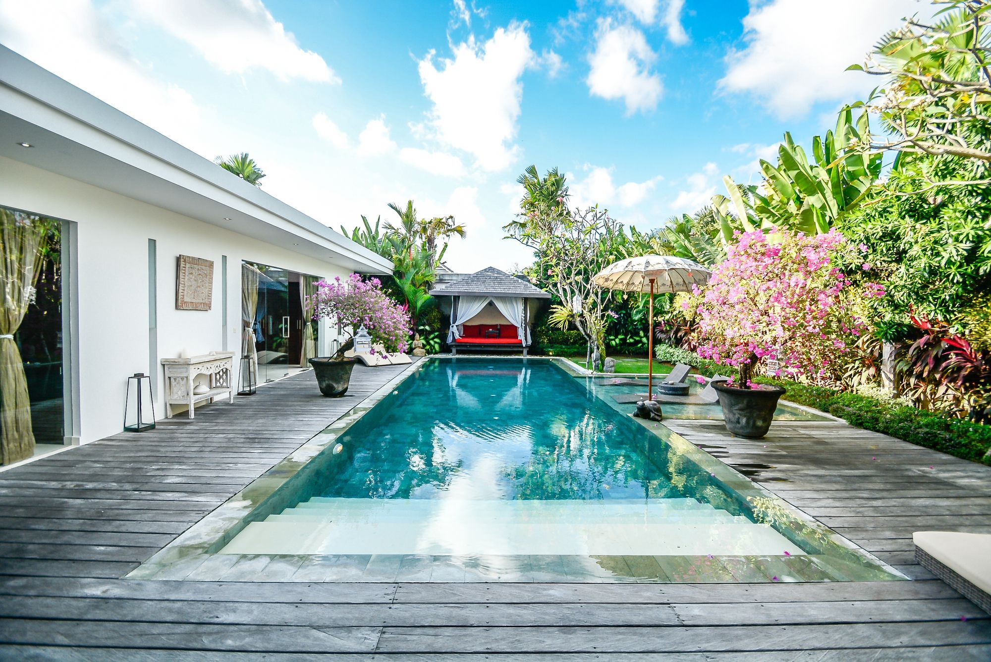 Saha - Elegant 3-bedroom In * Seminyak (Bali)