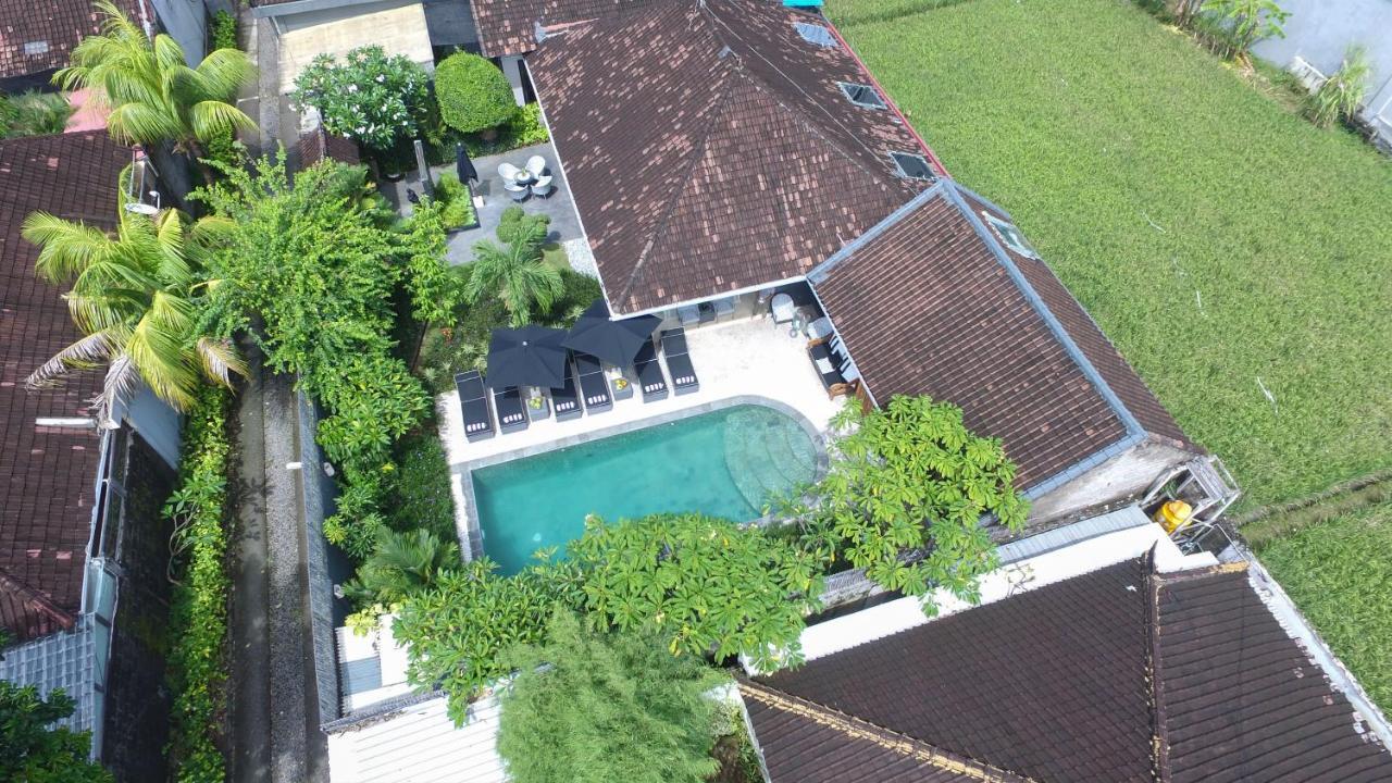 Bloom 1 - 4 Bedrooms, 4 Bathrooms, Private Pool Close To The * Seminyak (Bali)