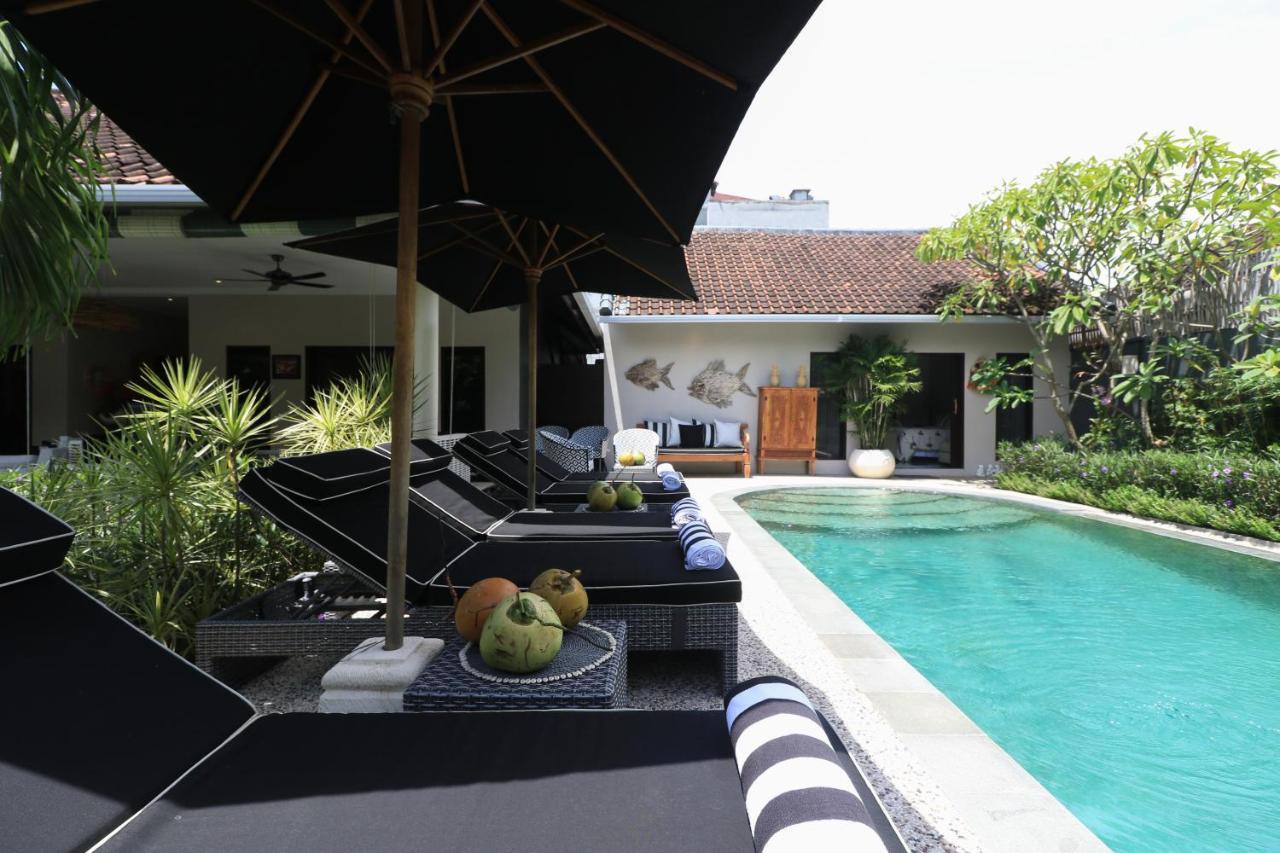 Villa Bloom 1 - 4 Bedrooms, 4 Bathrooms, Private Pool Close To The