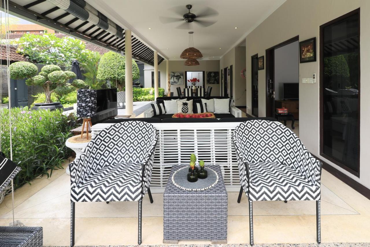 Bloom 1 - 4 Bedrooms, 4 Bathrooms, Private Pool Close To The Seminyak (Bali)