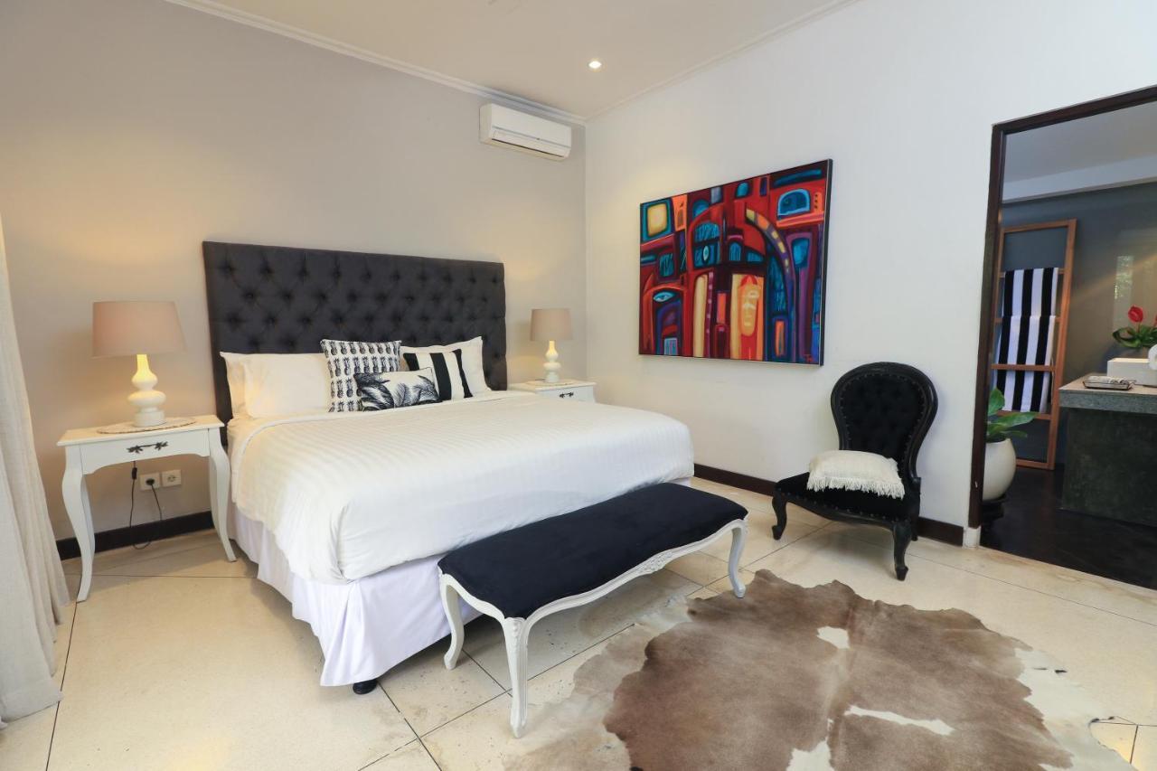 Villa Bloom 1 - 4 Bedrooms, 4 Bathrooms, Private Pool Close To The *