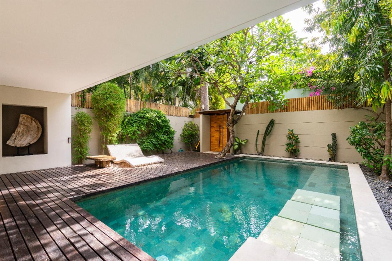 Athena Seminyak (Bali)