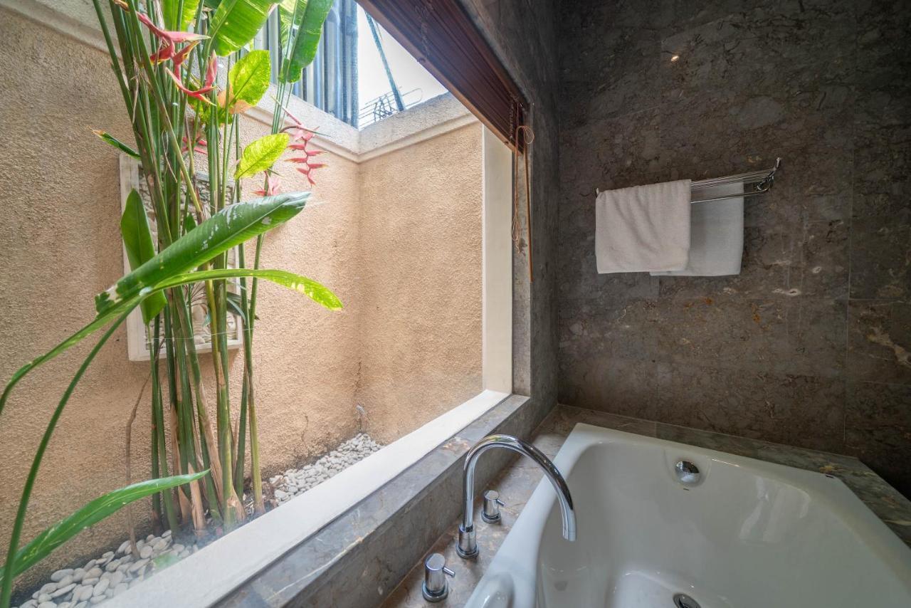 Seacluded 1 - 3br In - Large Pool Seminyak (Bali)