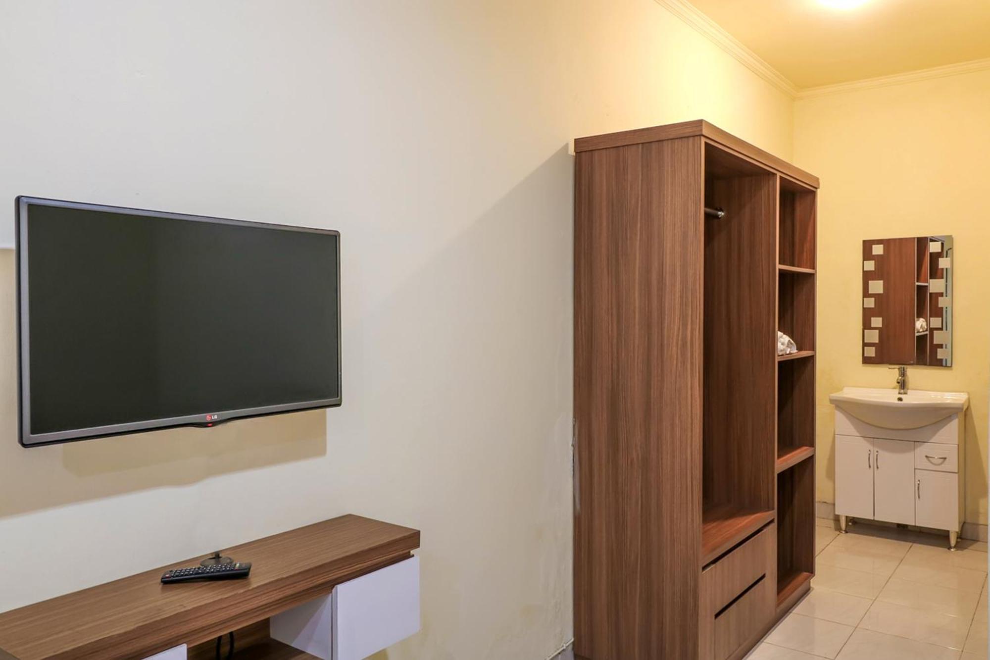 Oyo 2178 Merthan House Hotel Seminyak (Bali)