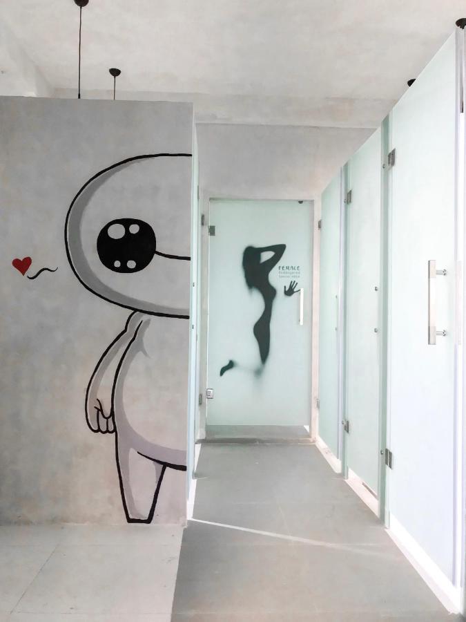Stellar Capsules * Seminyak (Bali)