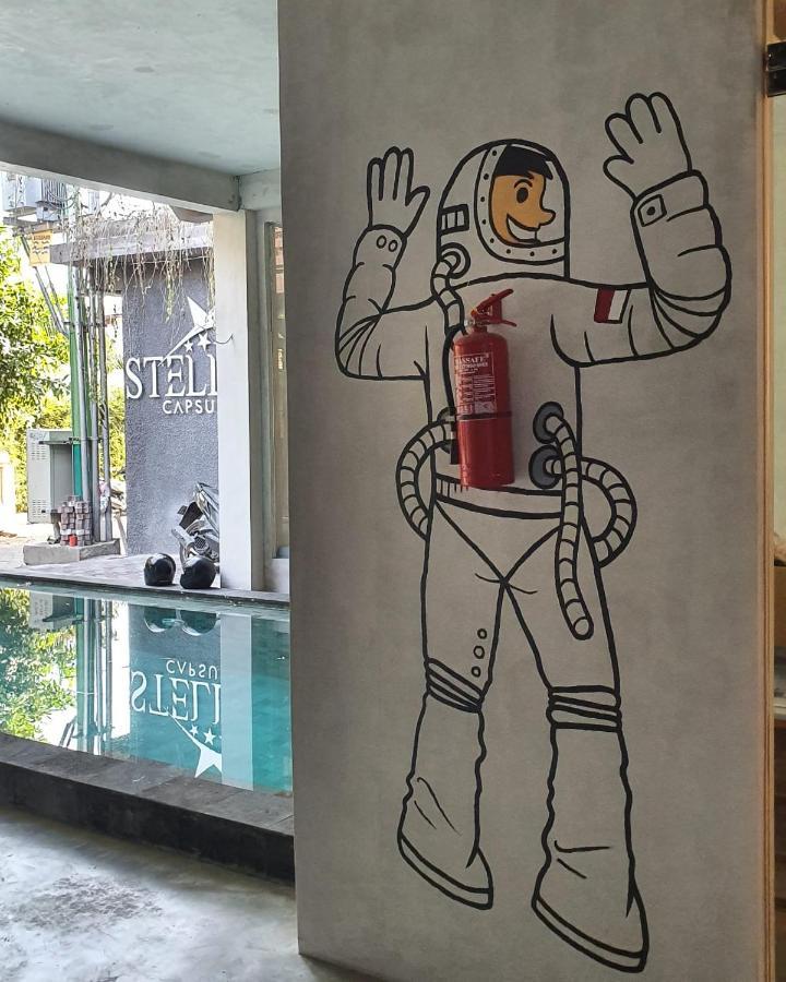 Hostel Stellar Capsules *