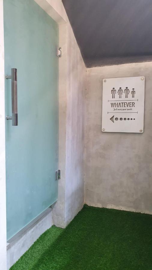 Stellar Capsules Hostel *