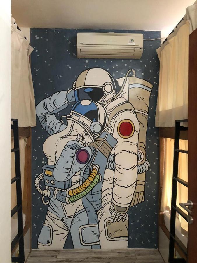 Stellar Capsules