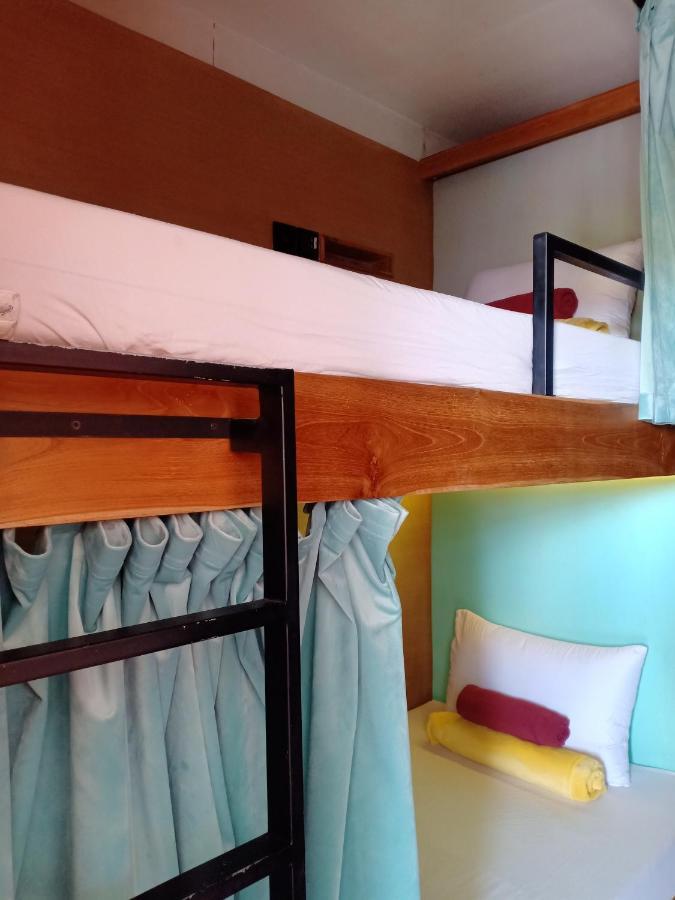 Stellar Capsules Hostel Seminyak (Bali)