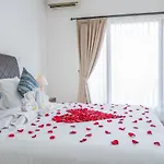 Villa Akmali Seminyak Basangkasa- 2 Bedrooms