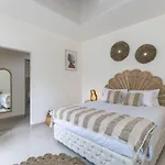 Villa Luna Rose