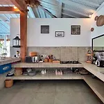 Villa Teman Eden, 4Br Prime Location Seminyak Beach