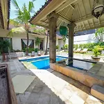 Villa Chandi 2 - Legian - Seminyak - 5 Bedroom 4 Bathroom Villa - Great Location !